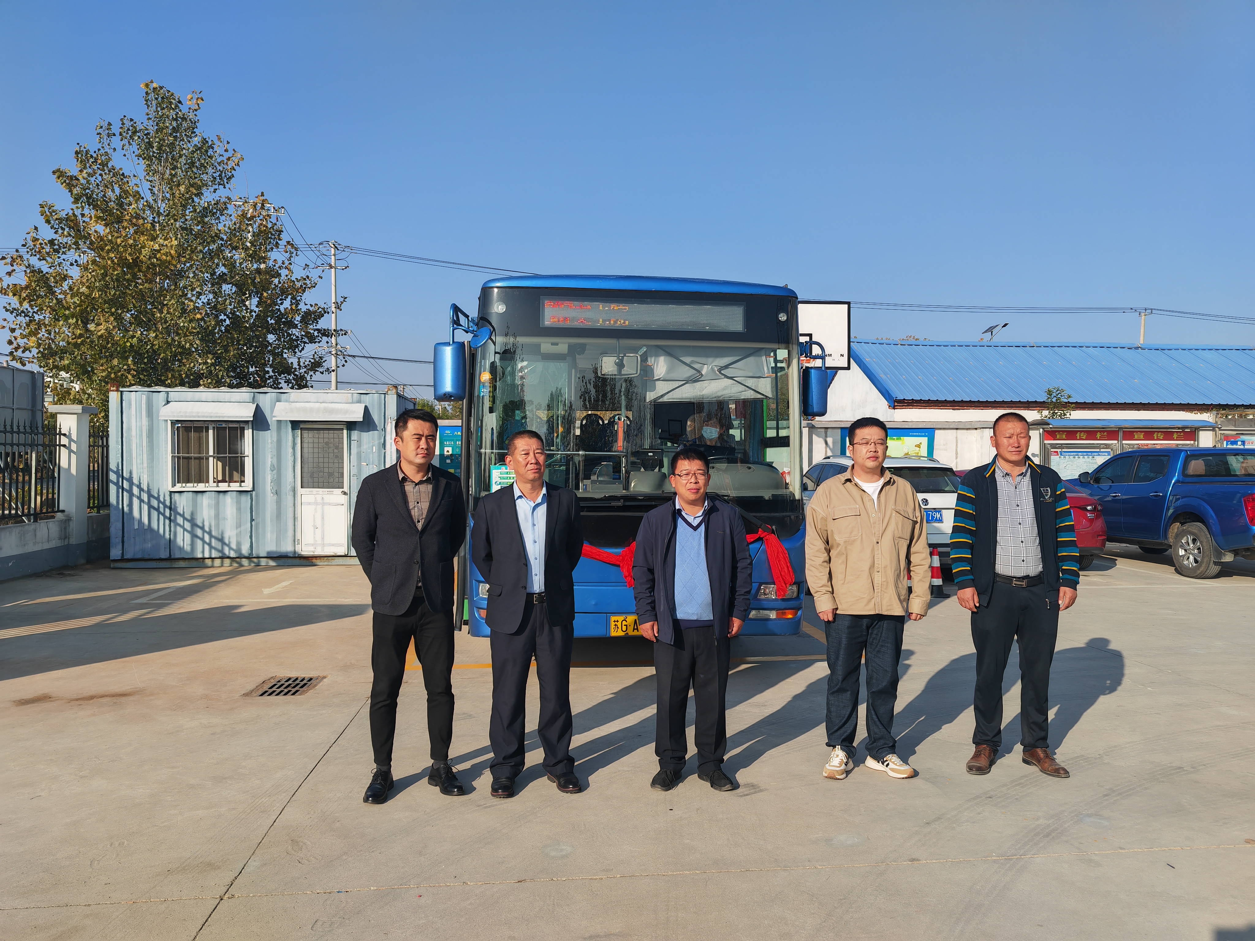 公交集團公交事業一部開通新公交907支線 為浦南鎮唐頂村居民提供便捷出行