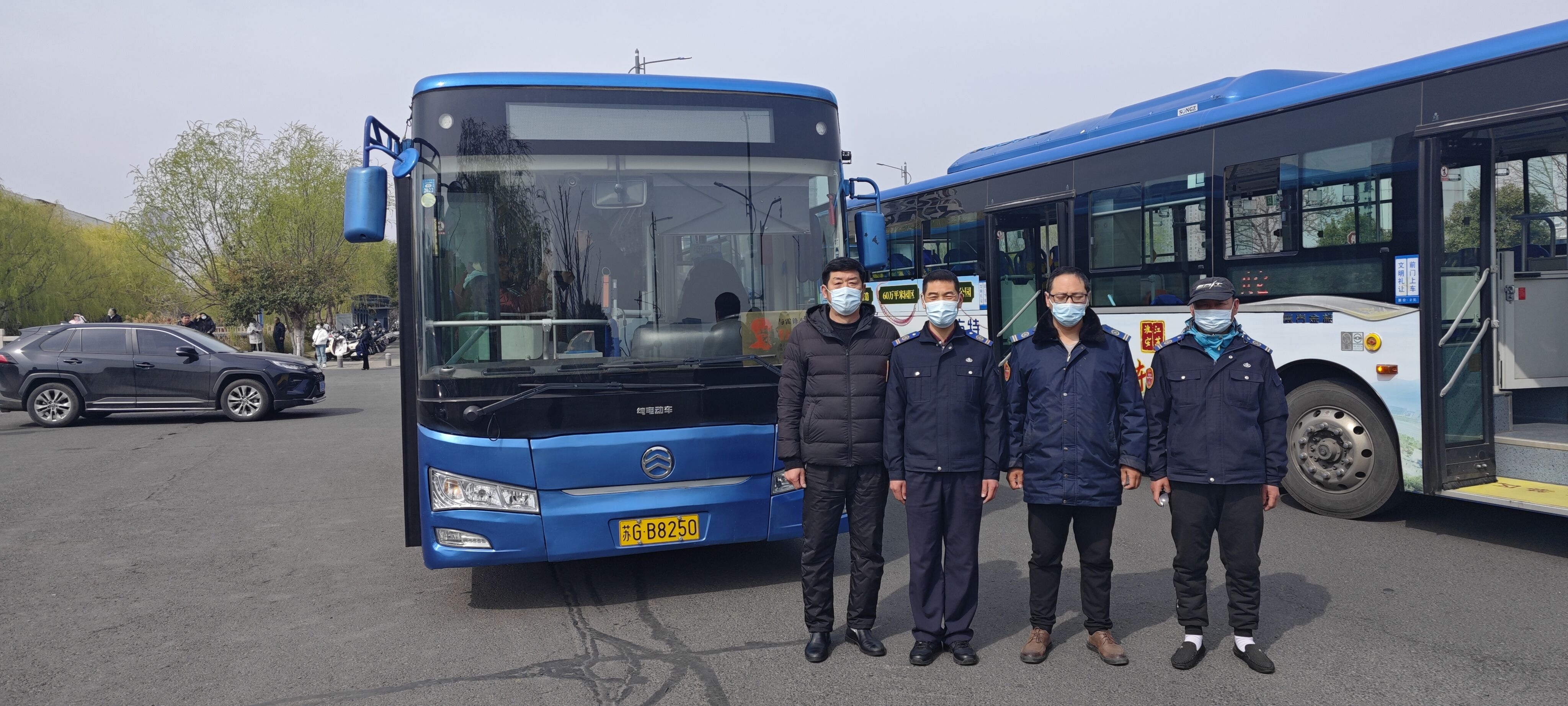 定制公交進校園 學生出行有保障