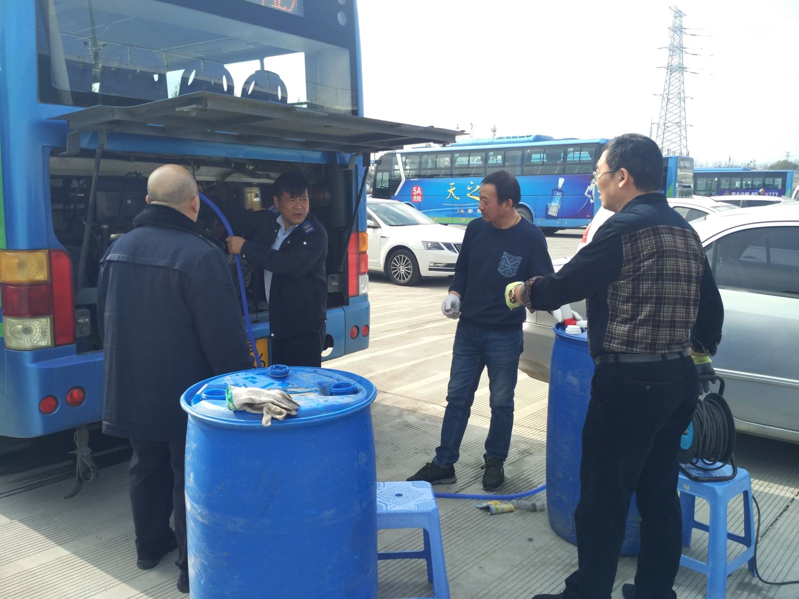 公交集團(tuán)公交事業(yè)一部深入開展機(jī)務(wù)綜合大檢查