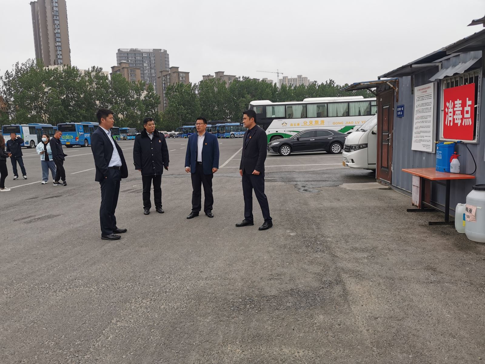 連云港市公交集團(tuán)持續(xù)開(kāi)展創(chuàng)衛(wèi)專(zhuān)項(xiàng)督查