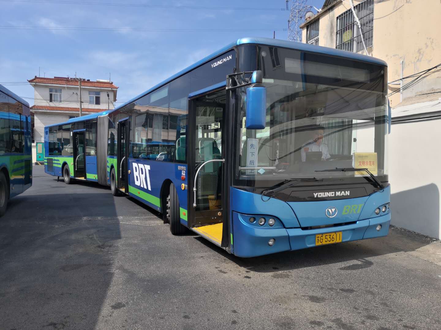 一名優(yōu)秀的公交駕駛員是這樣樣煉成的