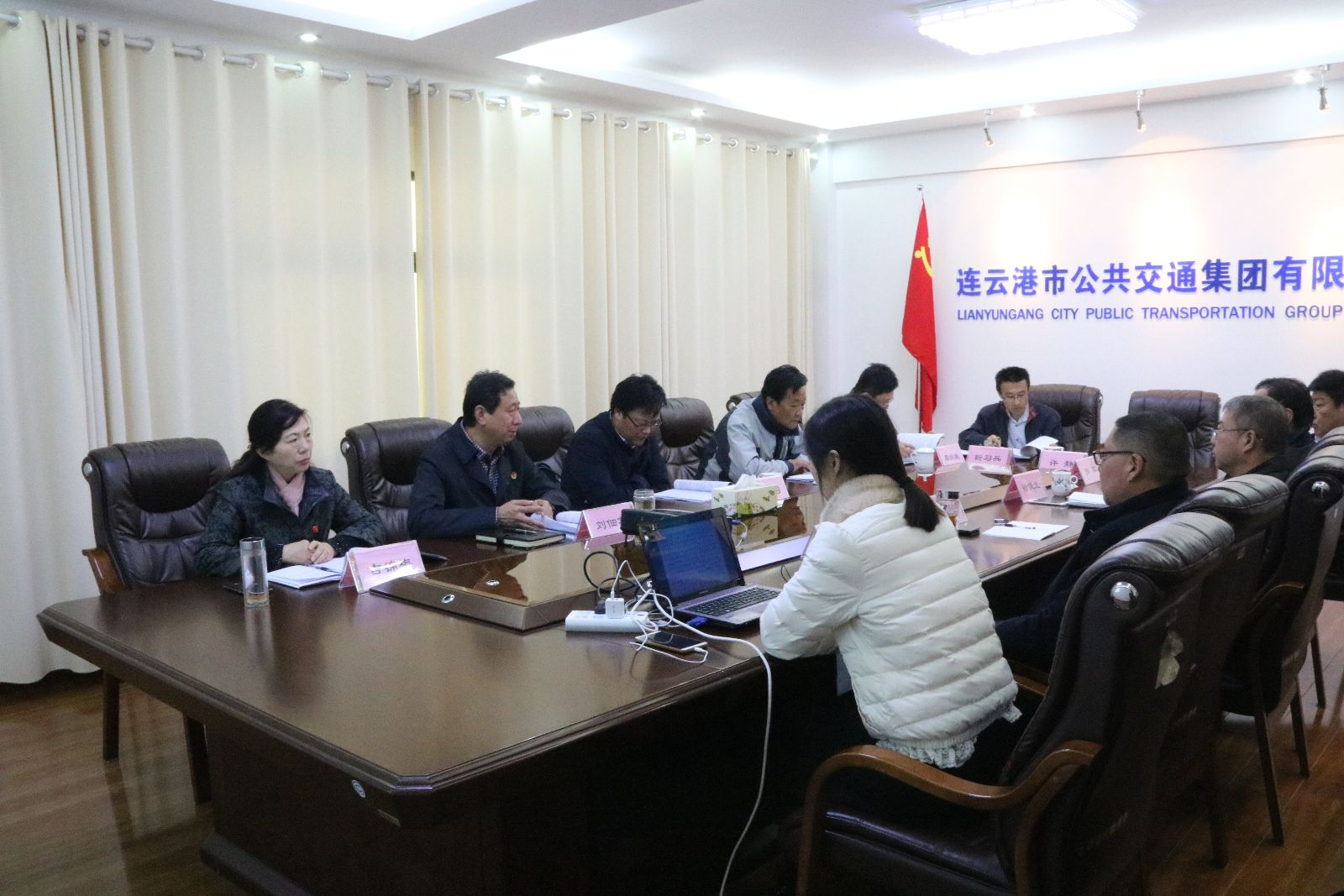 海通公交公司召開第三屆第二次董事會、監(jiān)事會