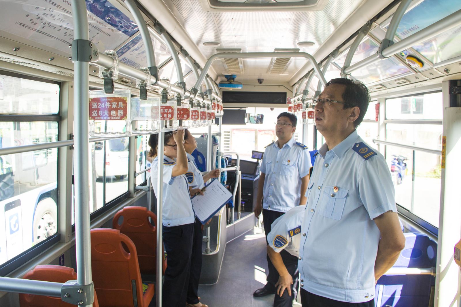市公交集團開展創建全國文明城市督查工作